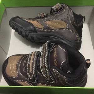 COPY - Stride Rite. Toddler boys boot.